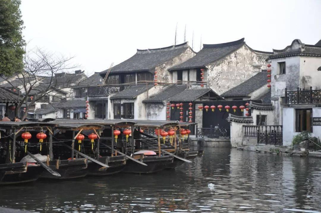 ​《繁花》宝总为何跟李李有夫妻之实，却跟汪小姐保持距离？